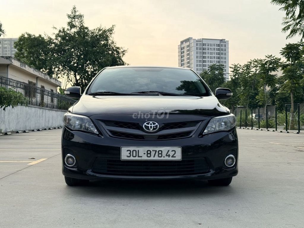Toyota Corolla Altis 2011 - ảnh 1
