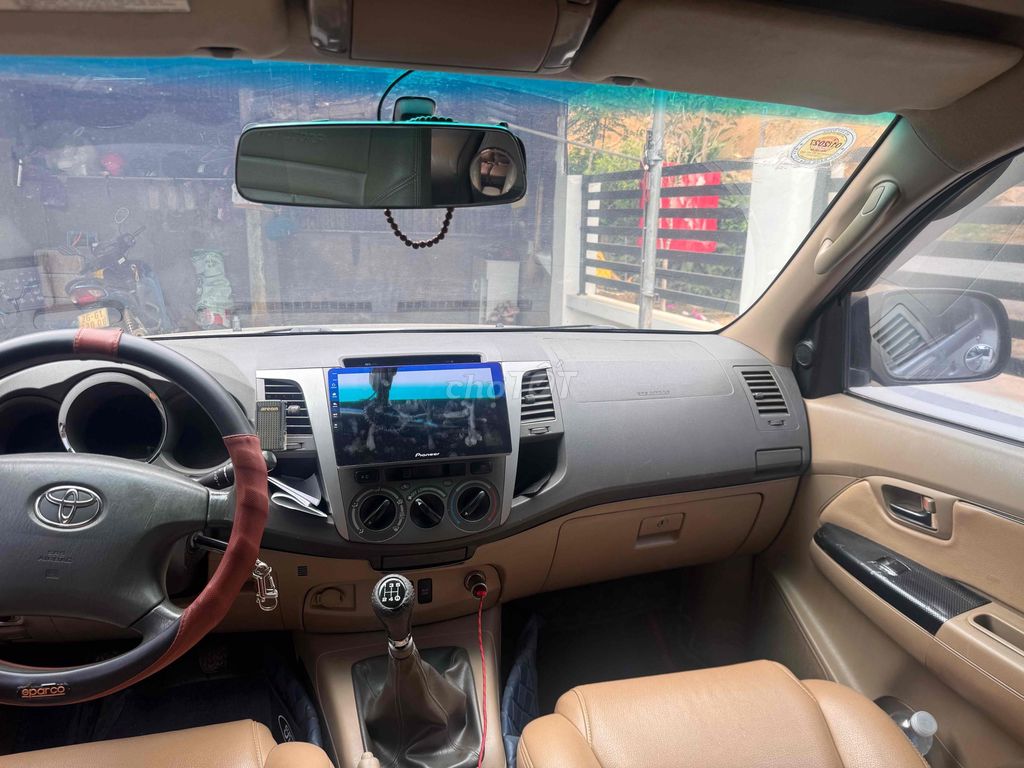 Toyota Fortuner 2009 - ảnh 2