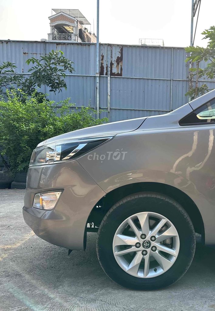 Toyota Innova 2.0E 2018 - ảnh 3