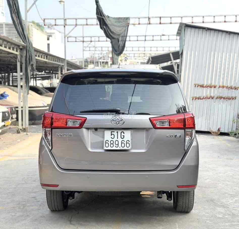 Toyota Innova 2.0E 2018 - ảnh 5