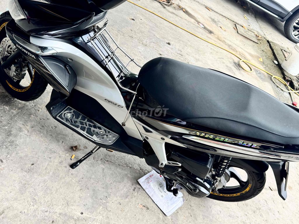 Honda Air Blade 2010 - ảnh 2