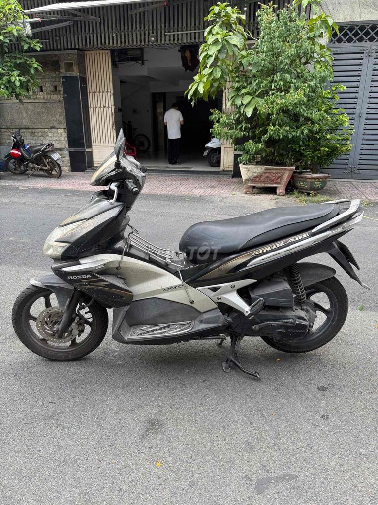 Honda 1998 - ảnh 1