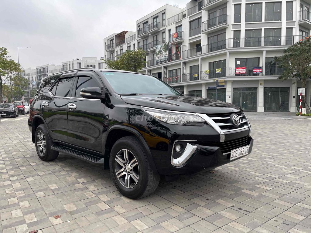 Toyota Fortuner 2017 - ảnh 2