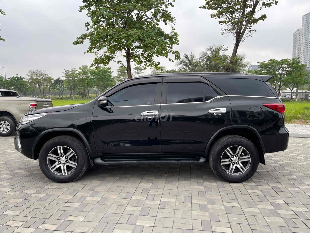 Toyota Fortuner 2017 - ảnh 4