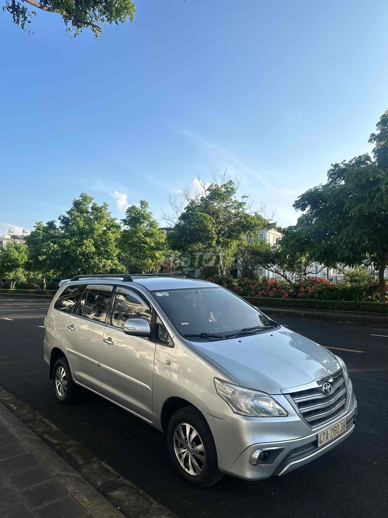 Toyota Innova 2014 - ảnh 4