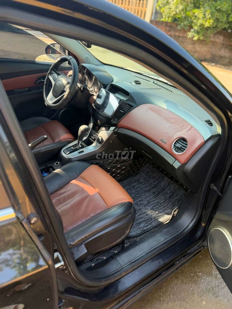Chevrolet Lacetti 2010 - ảnh 4