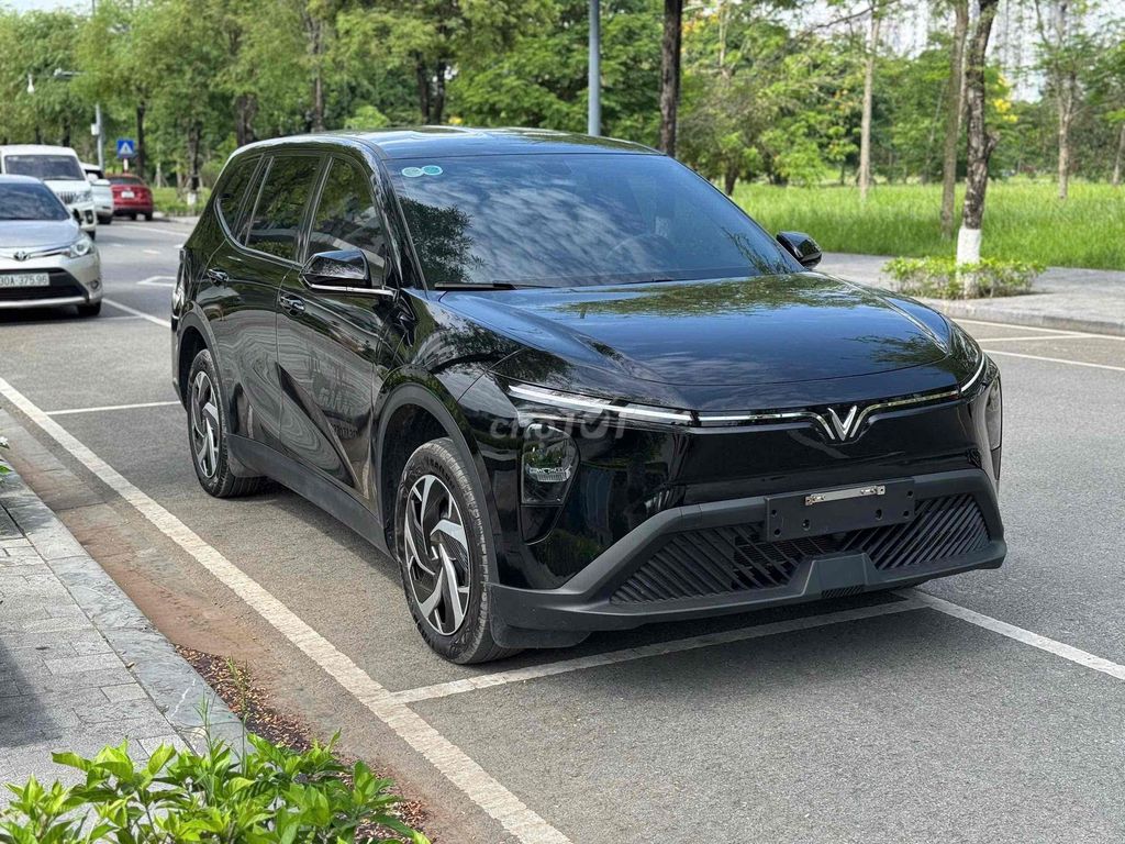 VinFast Limo Green 2026 - ảnh 2