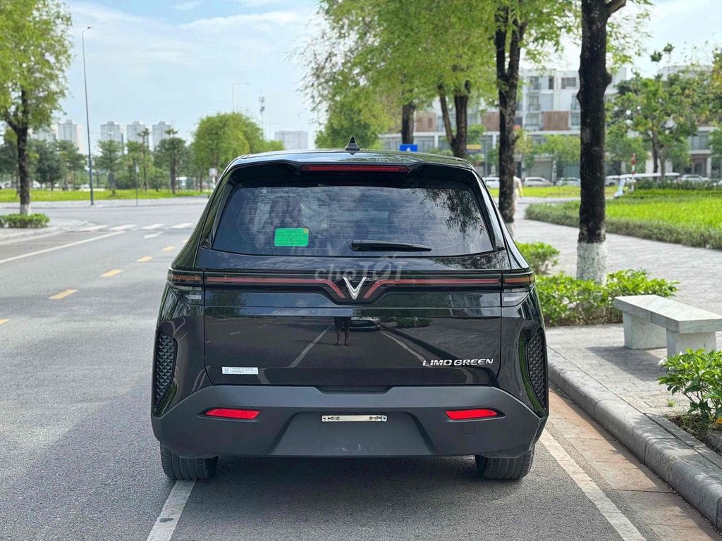 VinFast Limo Green 2026 - ảnh 5