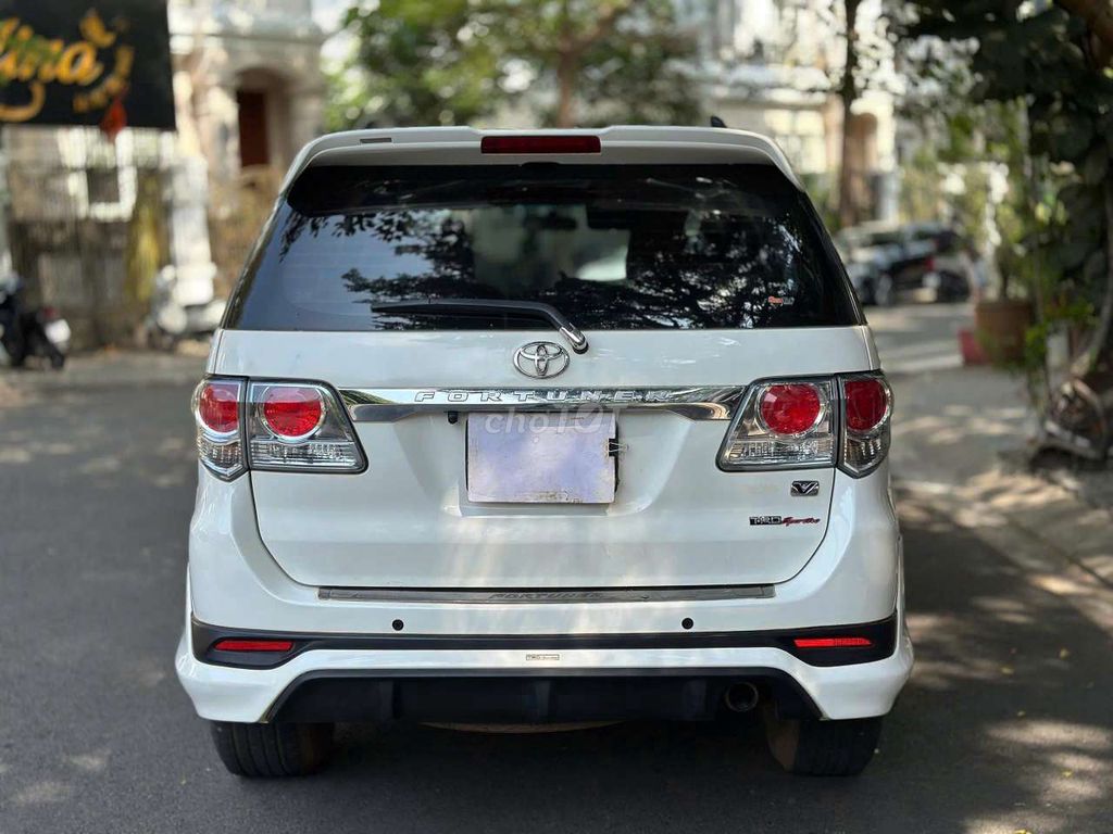 Toyota Fortuner 2015 - ảnh 2