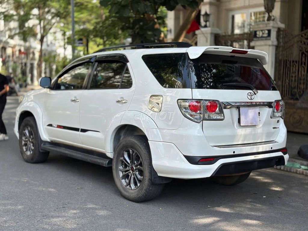 Toyota Fortuner 2015 - ảnh 3