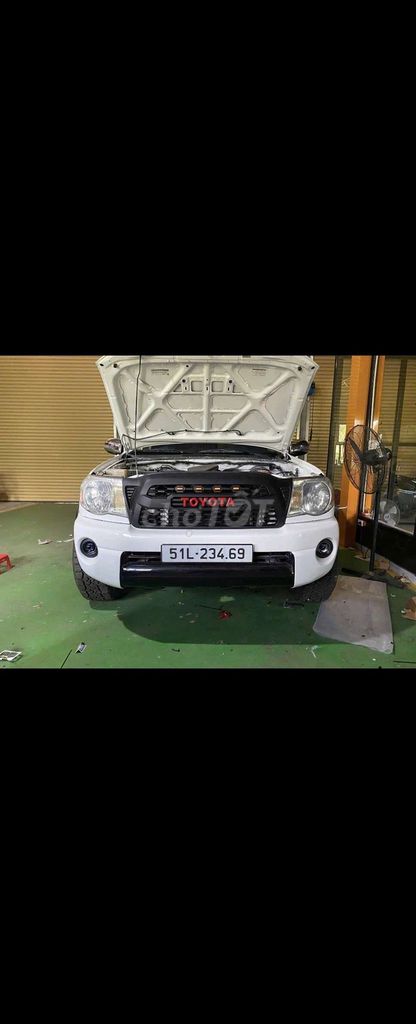 Toyota 2005 - ảnh 3