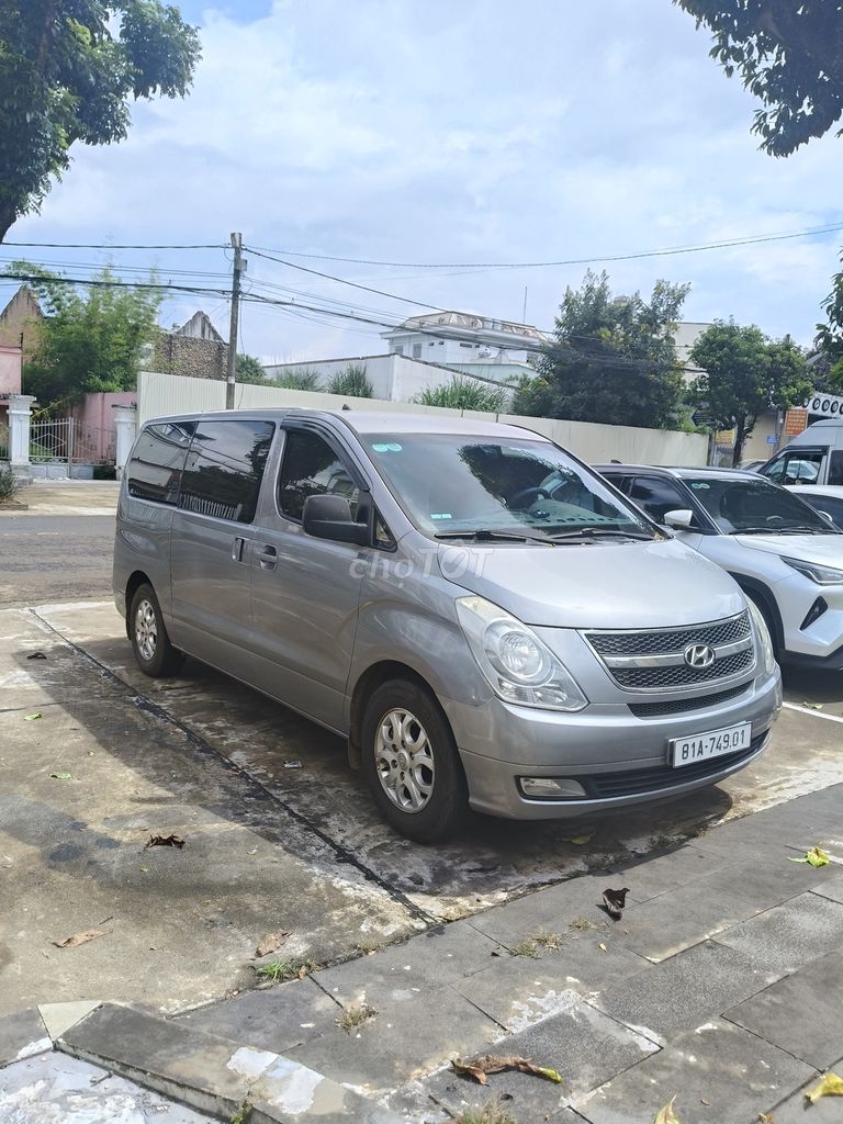 Hyundai Grand Starex 2013 - ảnh 2