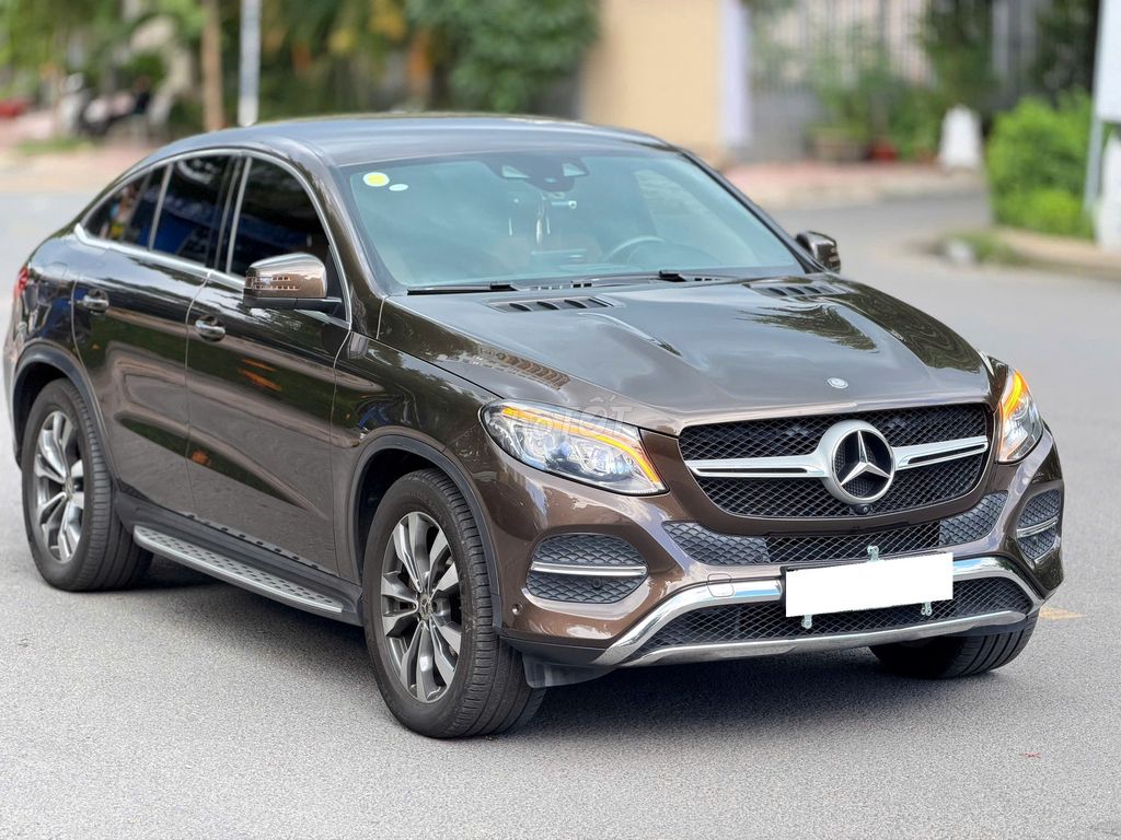 Mercedes-Benz 2018 - ảnh 1