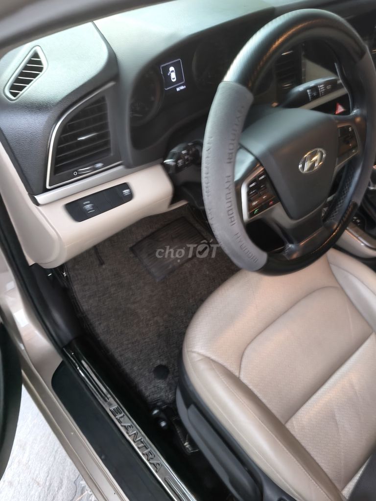 Hyundai Elantra 2019 - ảnh 1