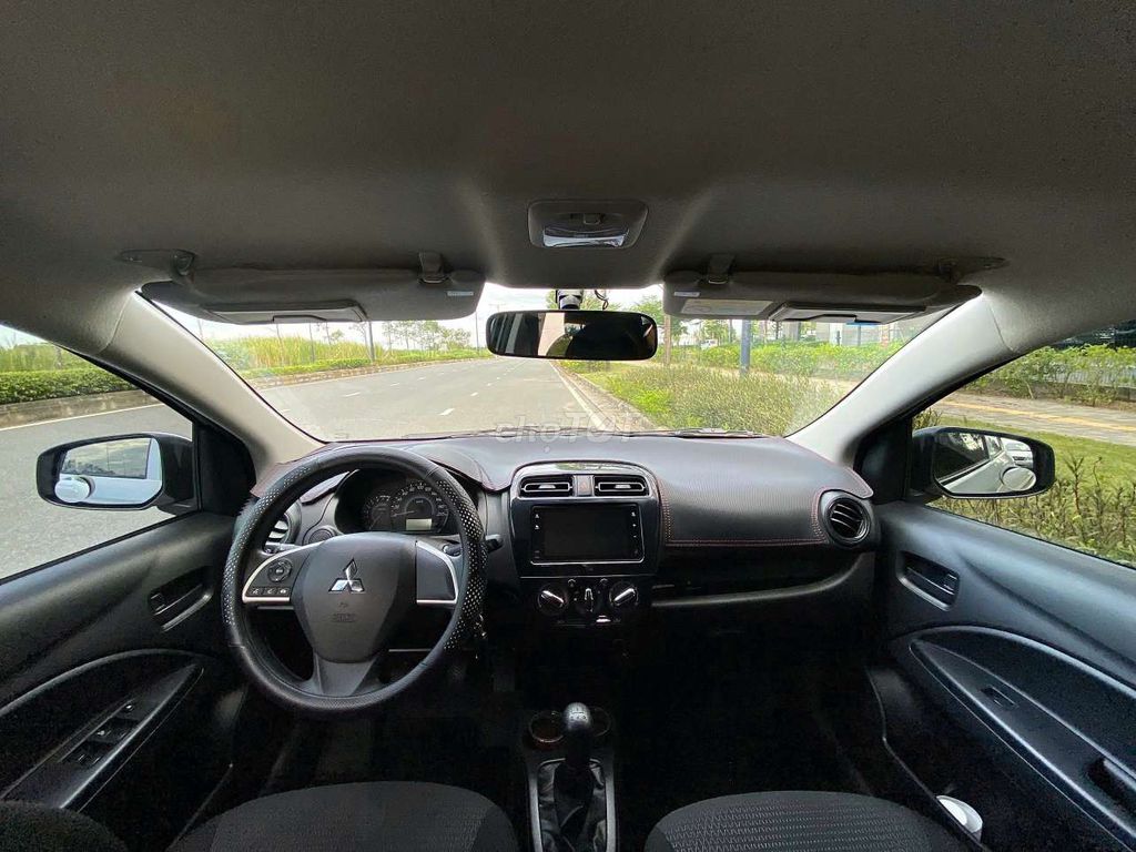 Mitsubishi Attrage 2025 - ảnh 3