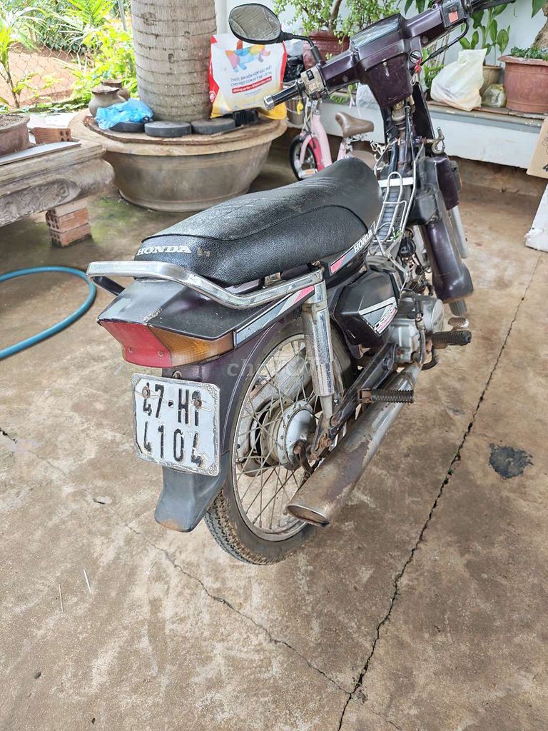 Honda Dream 1995 - ảnh 2
