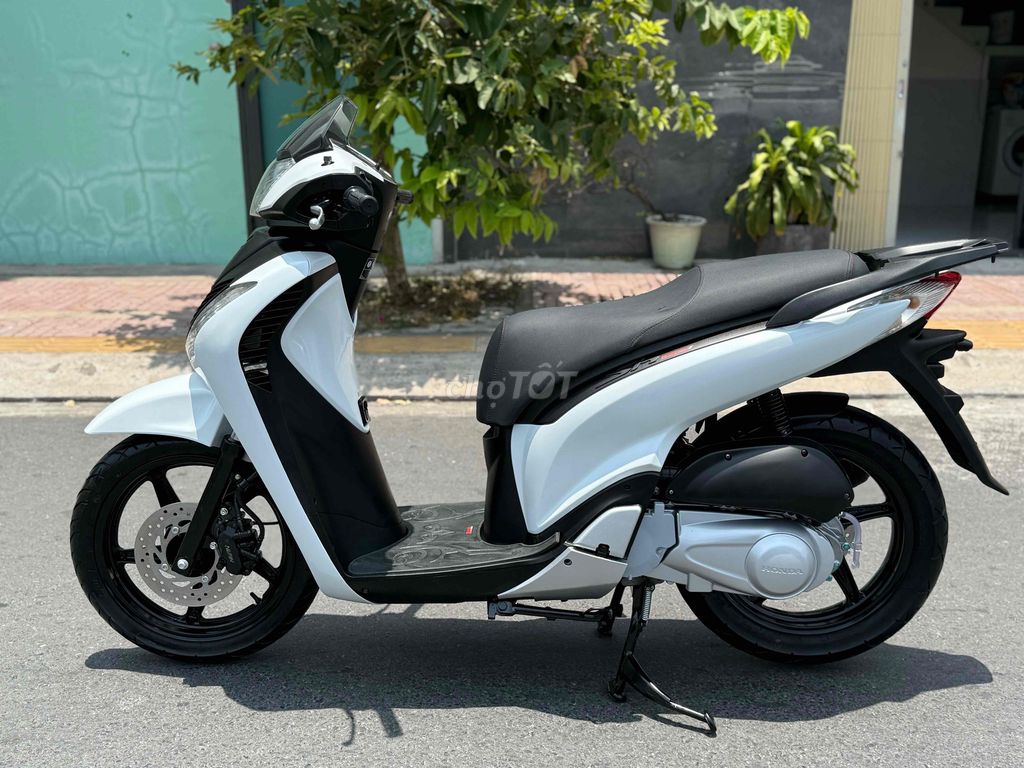 Honda SH 2010 - ảnh 3