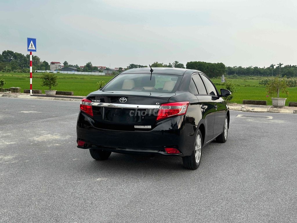 Toyota Vios - ảnh 3