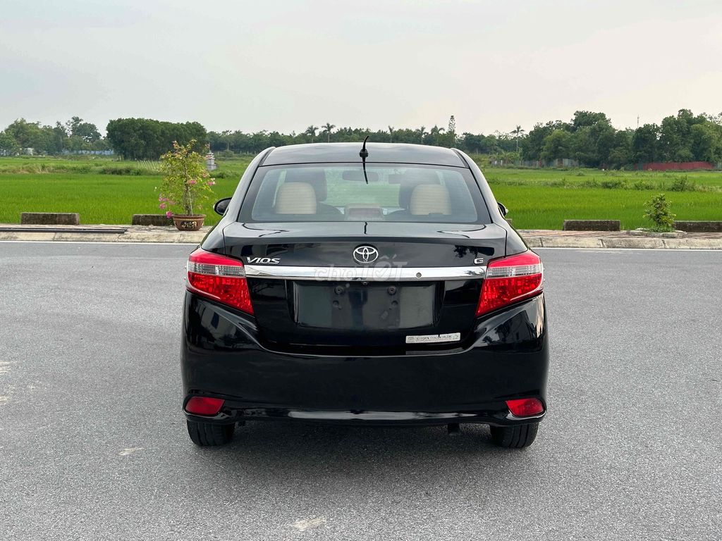 Toyota Vios - ảnh 4
