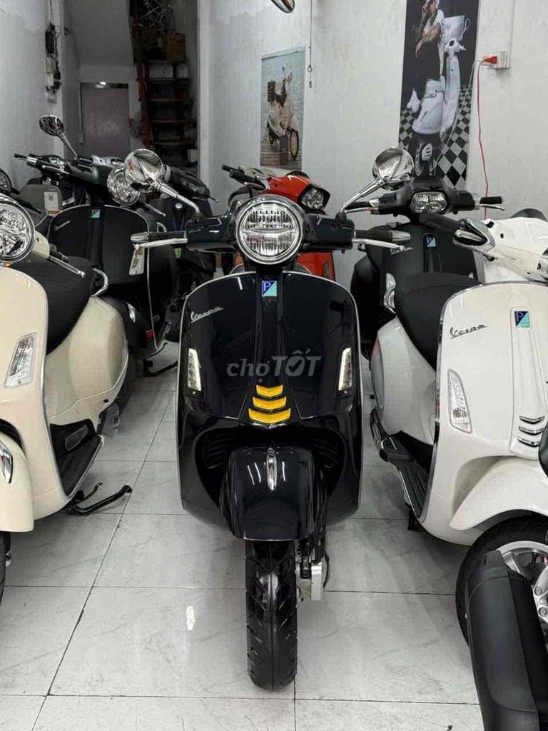 Piaggio Vespa 2021 - ảnh 1