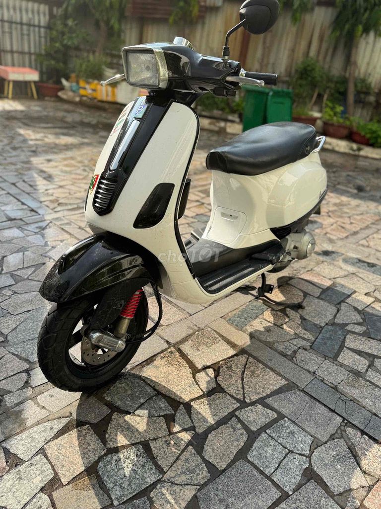 Vespa 2010 - ảnh 4