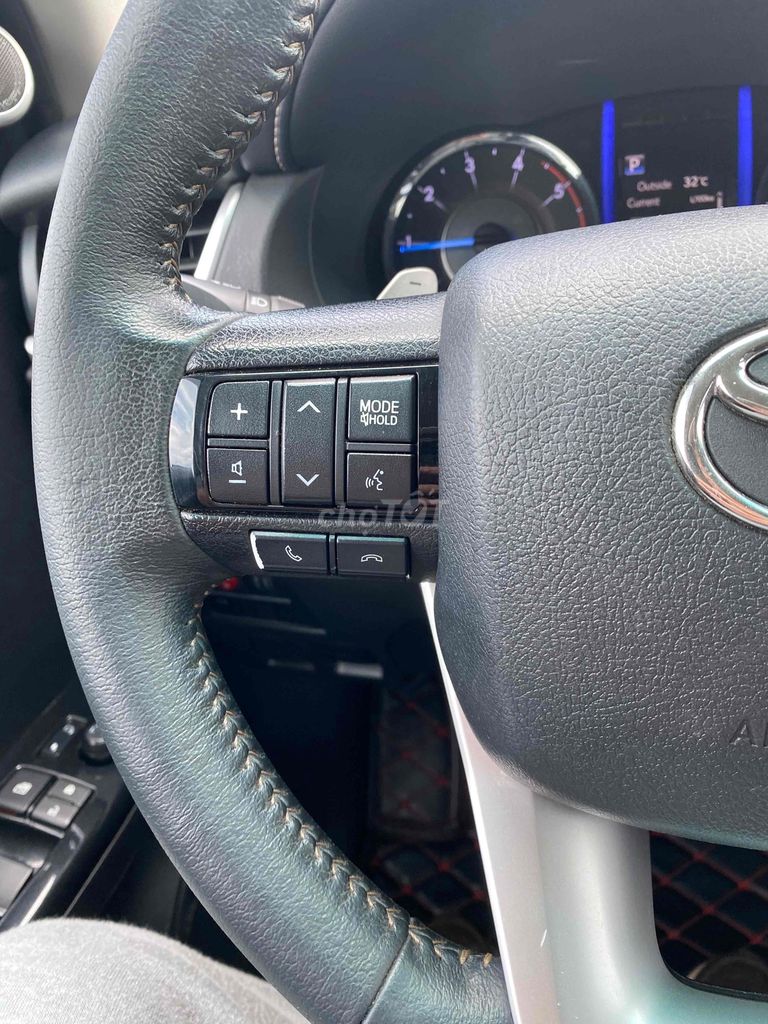 Toyota Fortuner 2020 - ảnh 2