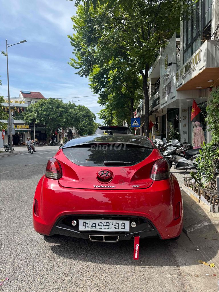 Hyundai Veloster - ảnh 2