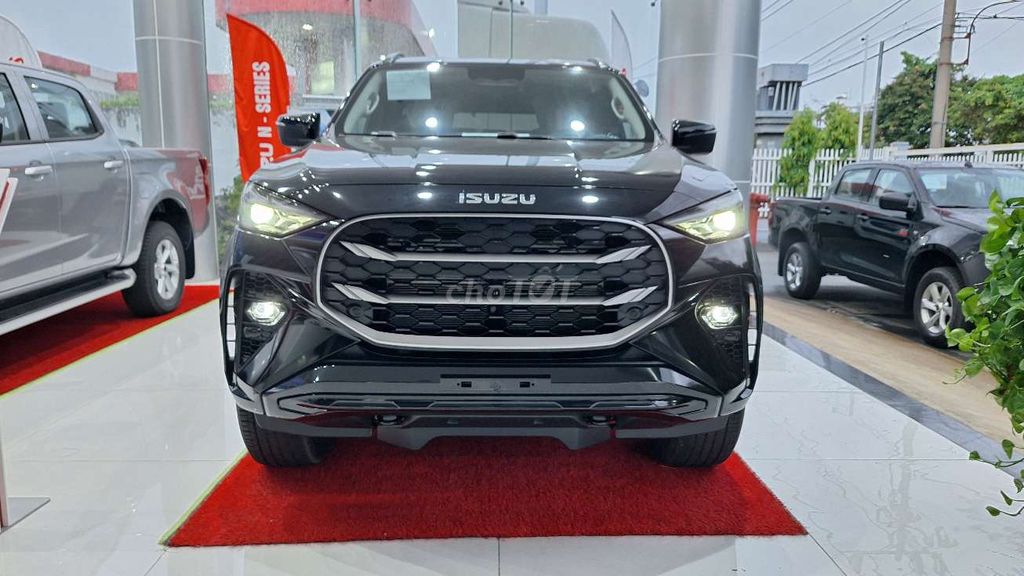 Isuzu - ảnh 1