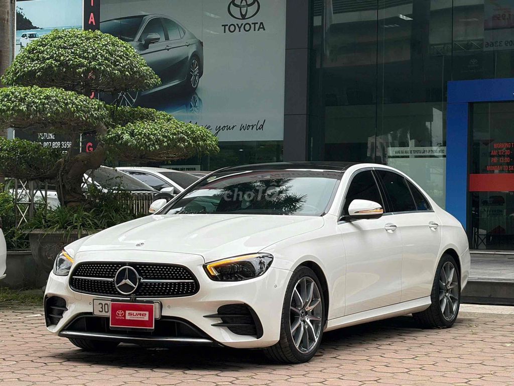 Mercedes-Benz 2021 - ảnh 1