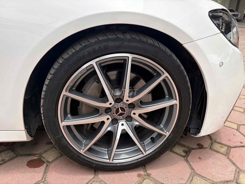 Mercedes-Benz 2021 - ảnh 3