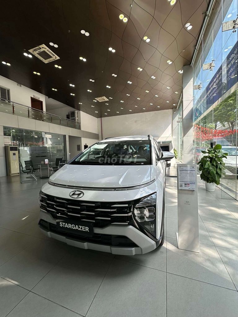 Hyundai Stargazer - ảnh 3
