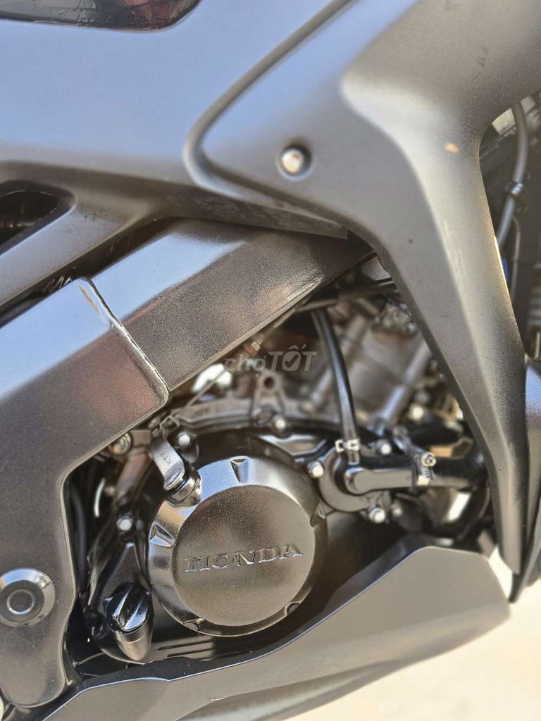 Honda CBR 2011 - ảnh 3