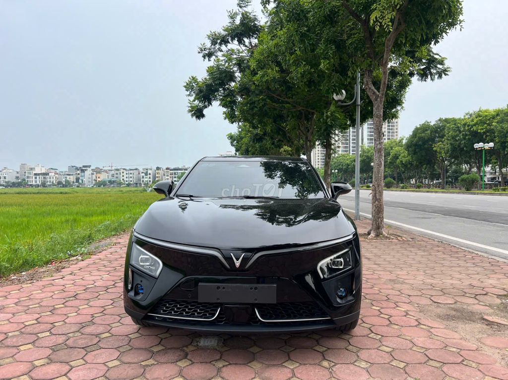 VinFast VF7 Eco 2024 - ảnh 1