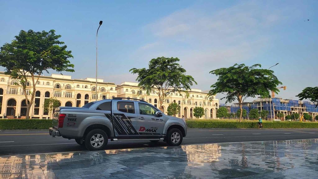 Isuzu 2014 - ảnh 1
