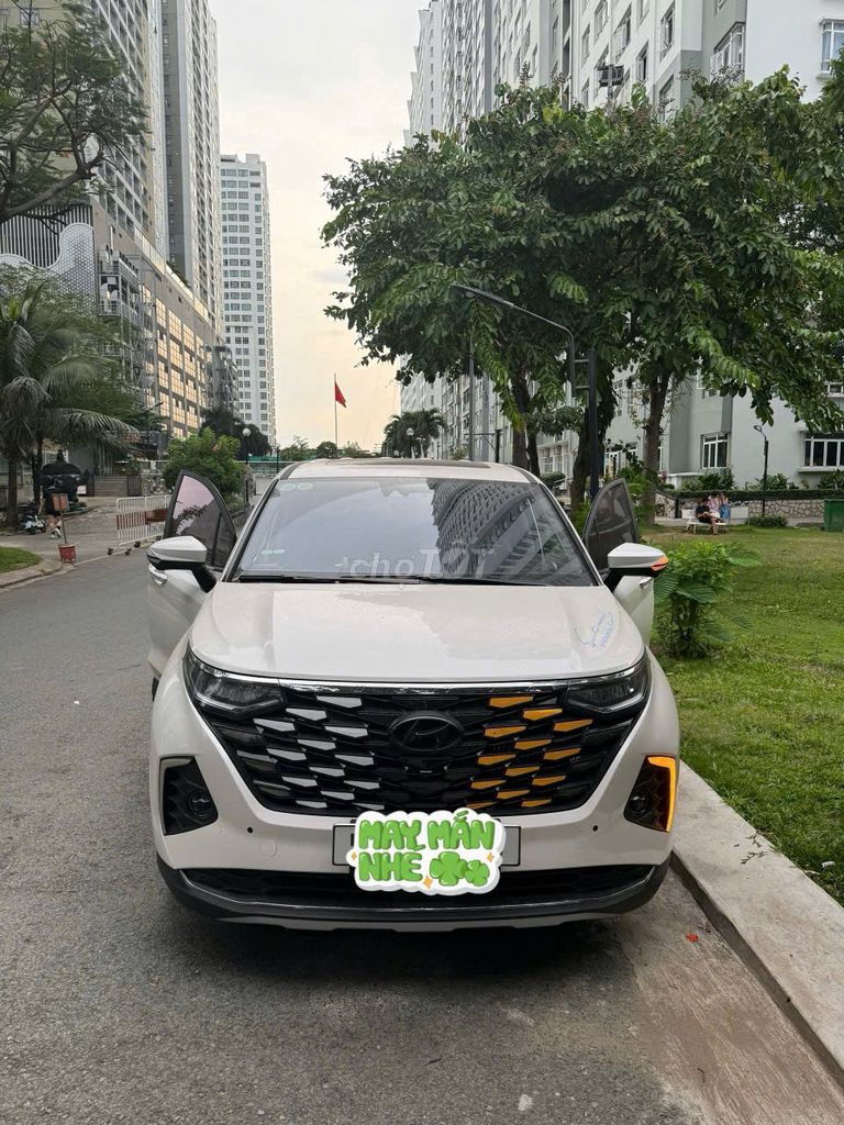 Hyundai Custin 2025 - ảnh 1