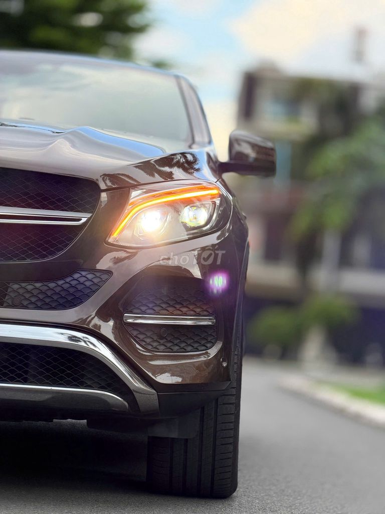 Mercedes-Benz - ảnh 3