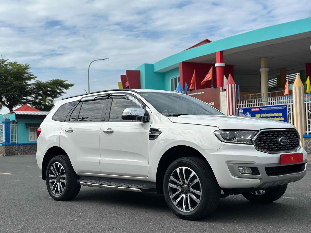 Ford Everest 2021 - ảnh 2