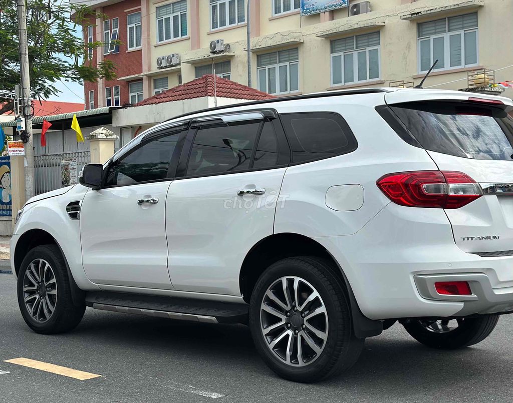 Ford Everest 2021 - ảnh 5