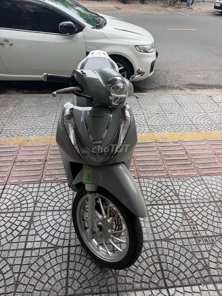 Honda SH Mode 2022 - ảnh 1