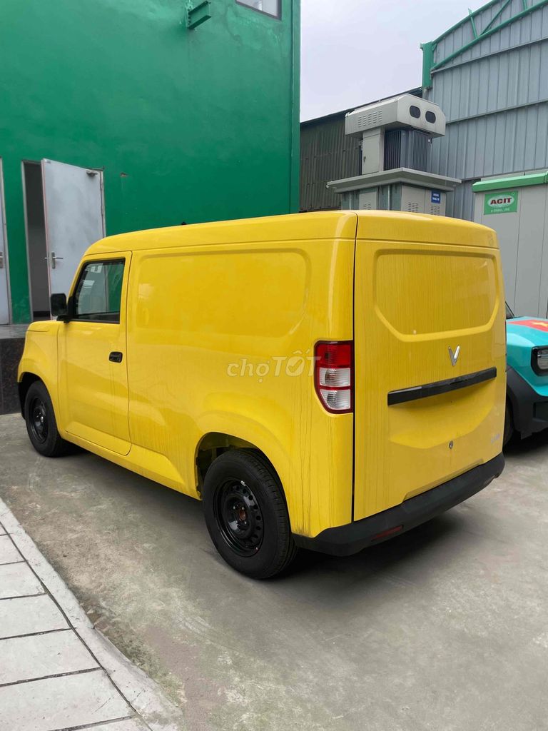 VinFast EC VAN - ảnh 2
