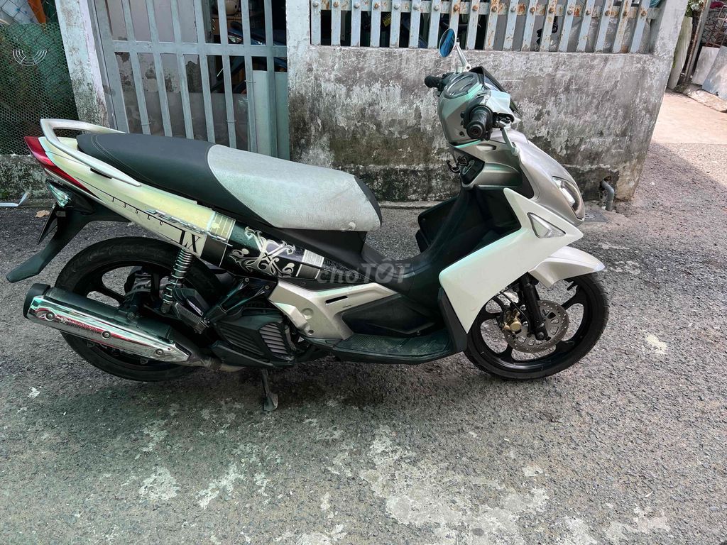 xe m 2011 - ảnh 1