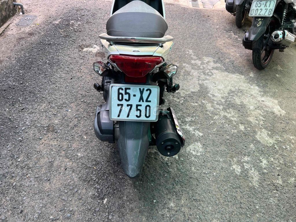 xe m 2011 - ảnh 4