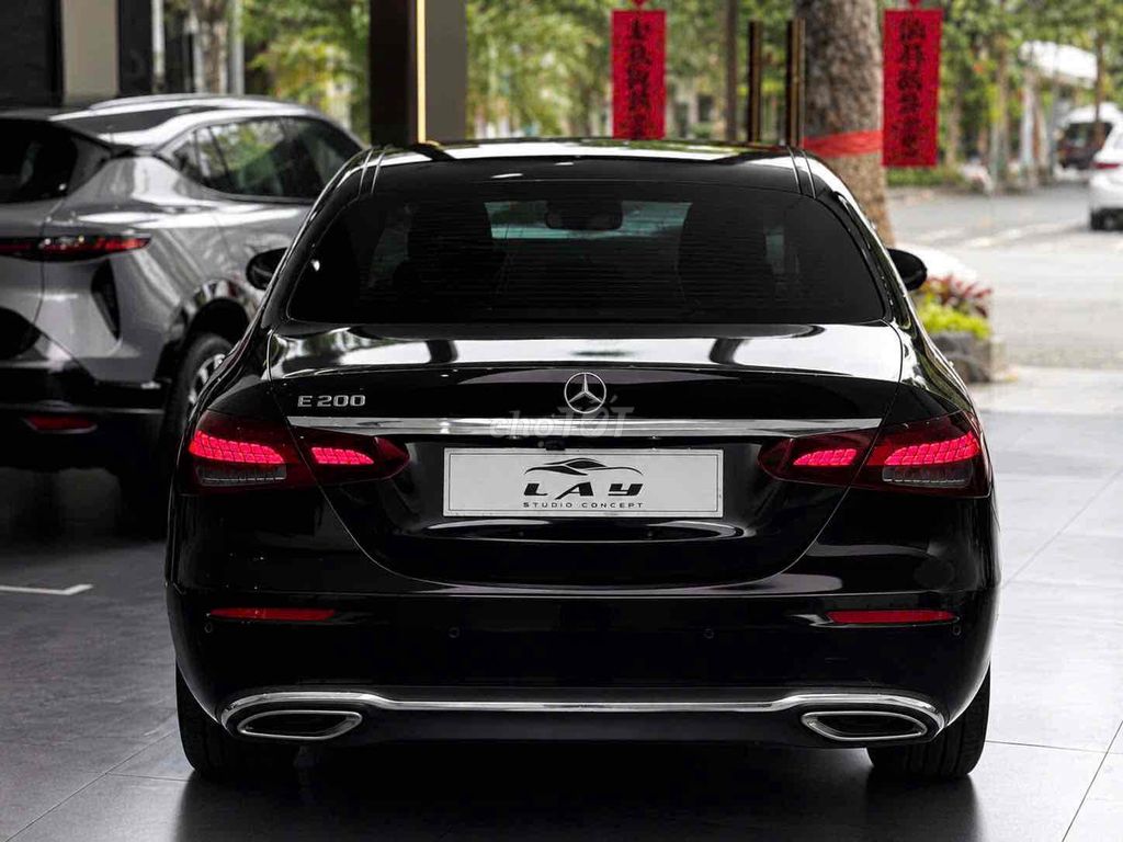Mercedes-Benz 2021 - ảnh 3