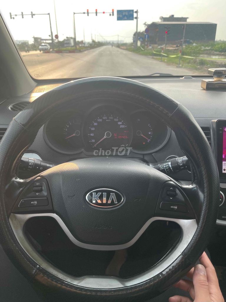 Kia Picanto - ảnh 4