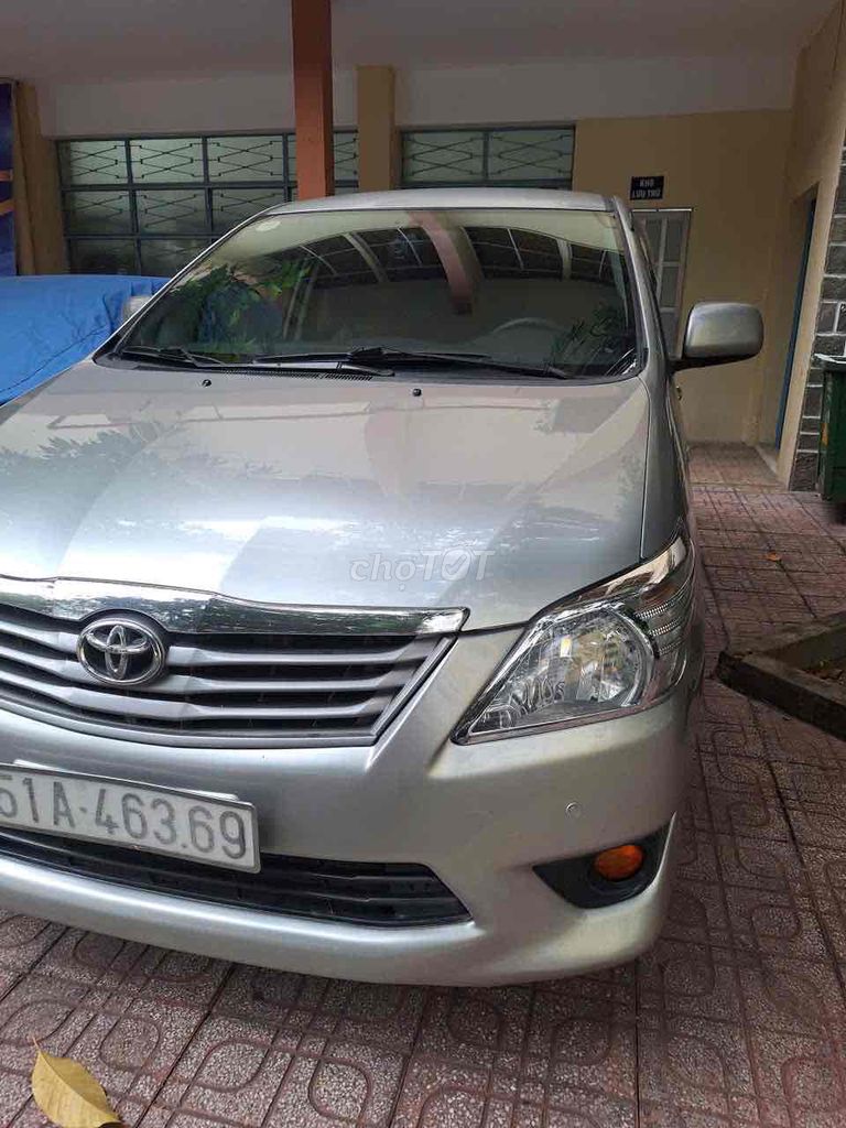 Toyota Innova 2012 - ảnh 3