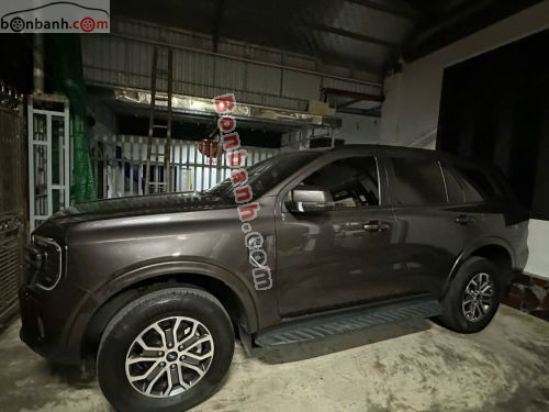 Ford Everest Titanium 2.0L 4x2 AT 2022 - ảnh 3