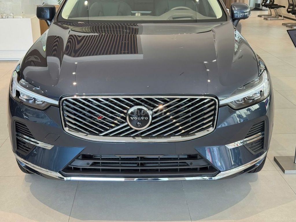 Volvo XC60 2025 - ảnh 1