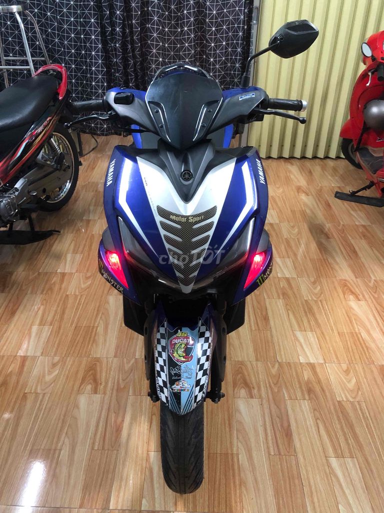 Yamaha NVX 2017 - ảnh 1