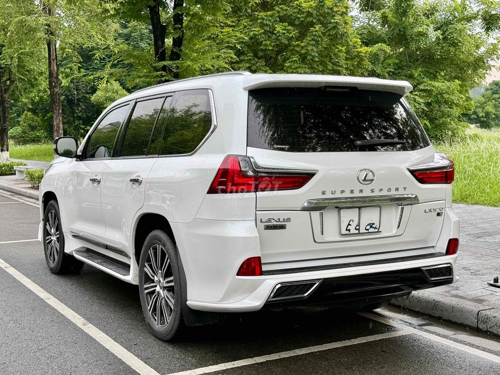 Lexus LX 570 Super Sport MBS 2019 - ảnh 4