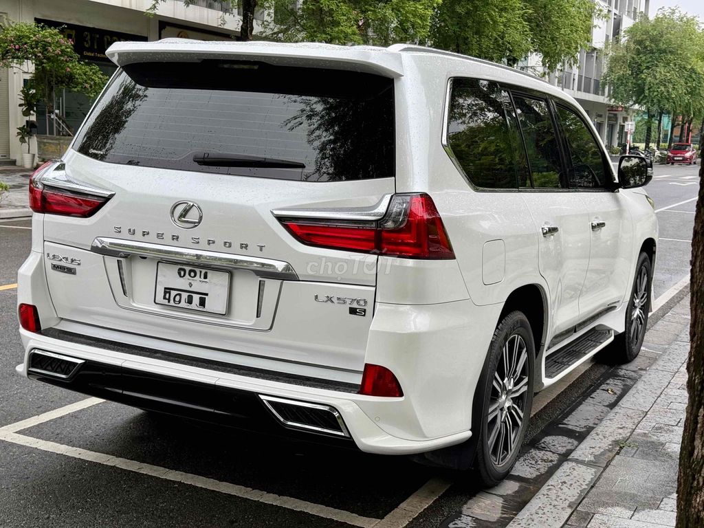 Lexus LX 570 Super Sport MBS 2019 - ảnh 5